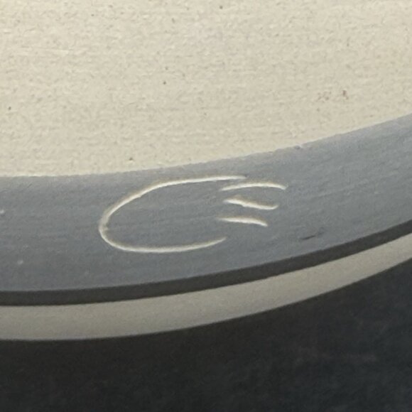 Signed Grey Feather #8 Desert Pueblo Pottery Vase Cream Grey White - Picture 7 of 10